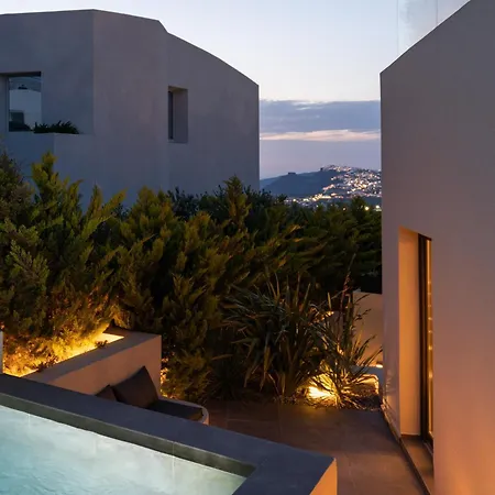 Apikia Santorini Hotel 3*