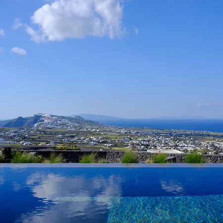 Apikia Santorini Hotel
